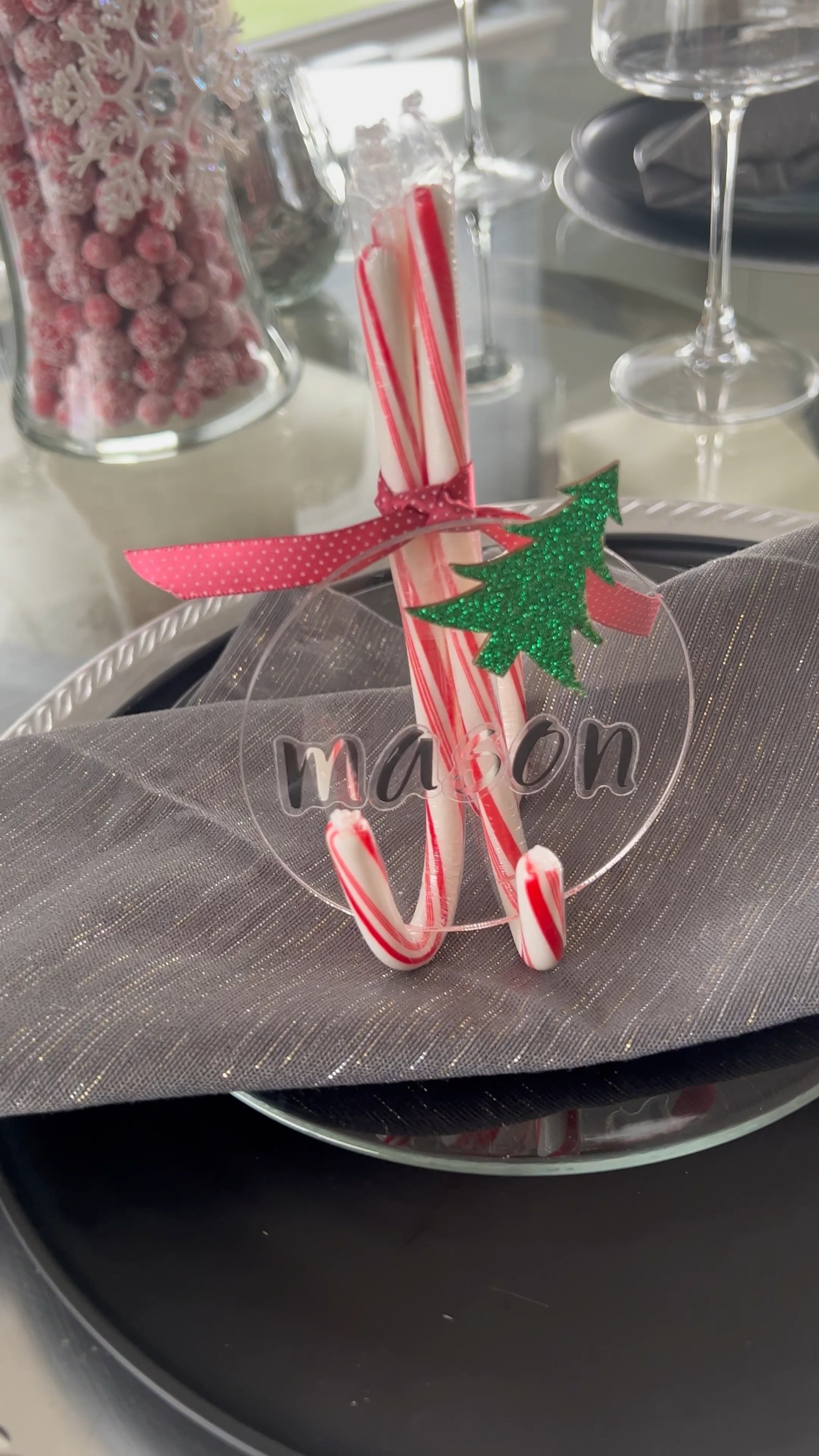 DIY Holiday. Holiday place cards. DIY Christmas Ideas. Christmas Table ideas. Holiday table. Christmas diy decor. Simple Christmas DIY ideas. 



#LTKhome #LTKHoliday #LTKSeasonal