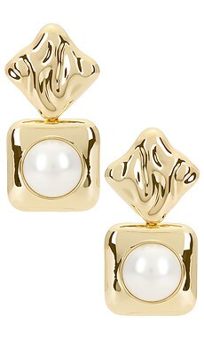 self-portrait Mottled Gold Pearl Tiered Earrings in Gold from Revolve.com | Revolve Clothing (Global)