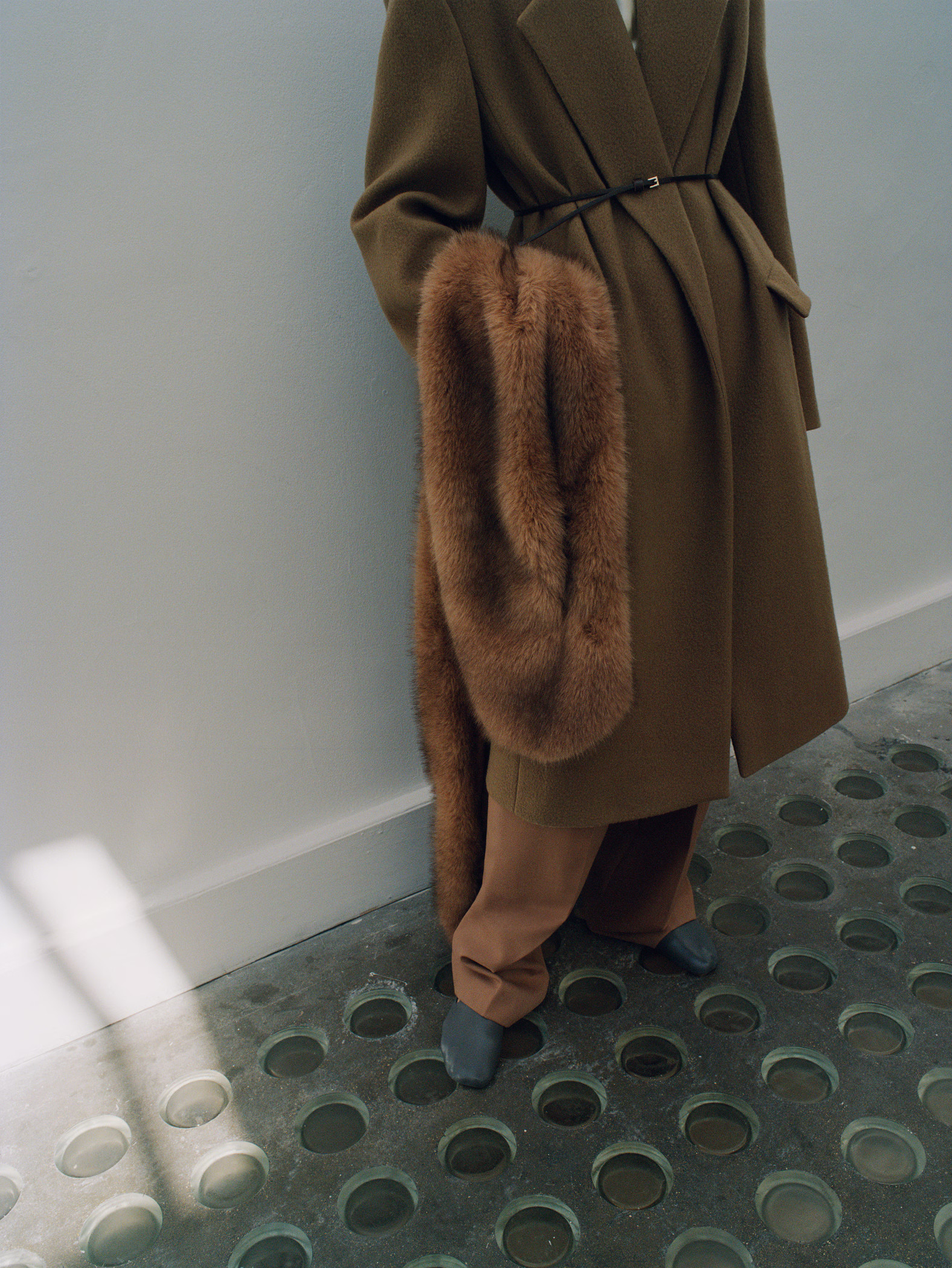 Fur-effect scarf - Women | MANGO USA | Mango (US/MX/AU)