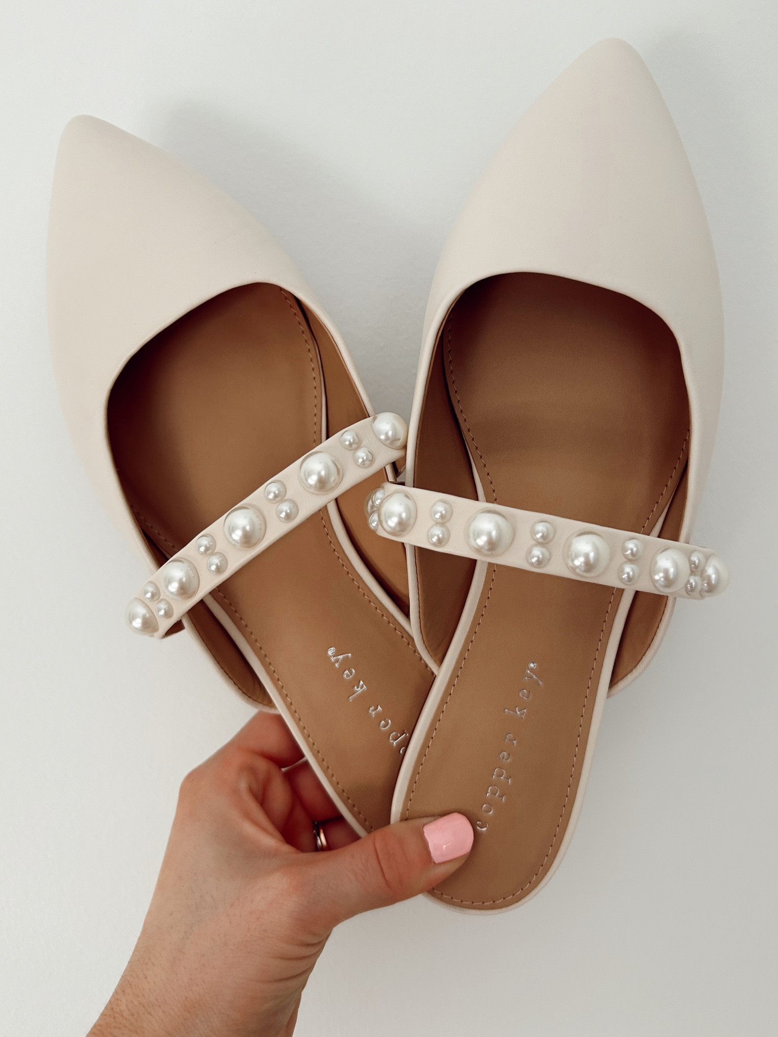 S A L E ✨ my shoes are in stock in all sizes - only $19.99!! #pearlshoes #pearls #flats #pointtoe #pointy #european #work #workwear #workshoes #classy #timeless #wedding #white #fall #falltransition #fallshoes #fallfashion #fashion #shoecrush #copperkey #dillards

#LTKshoecrush #LTKstyletip #LTKworkwear