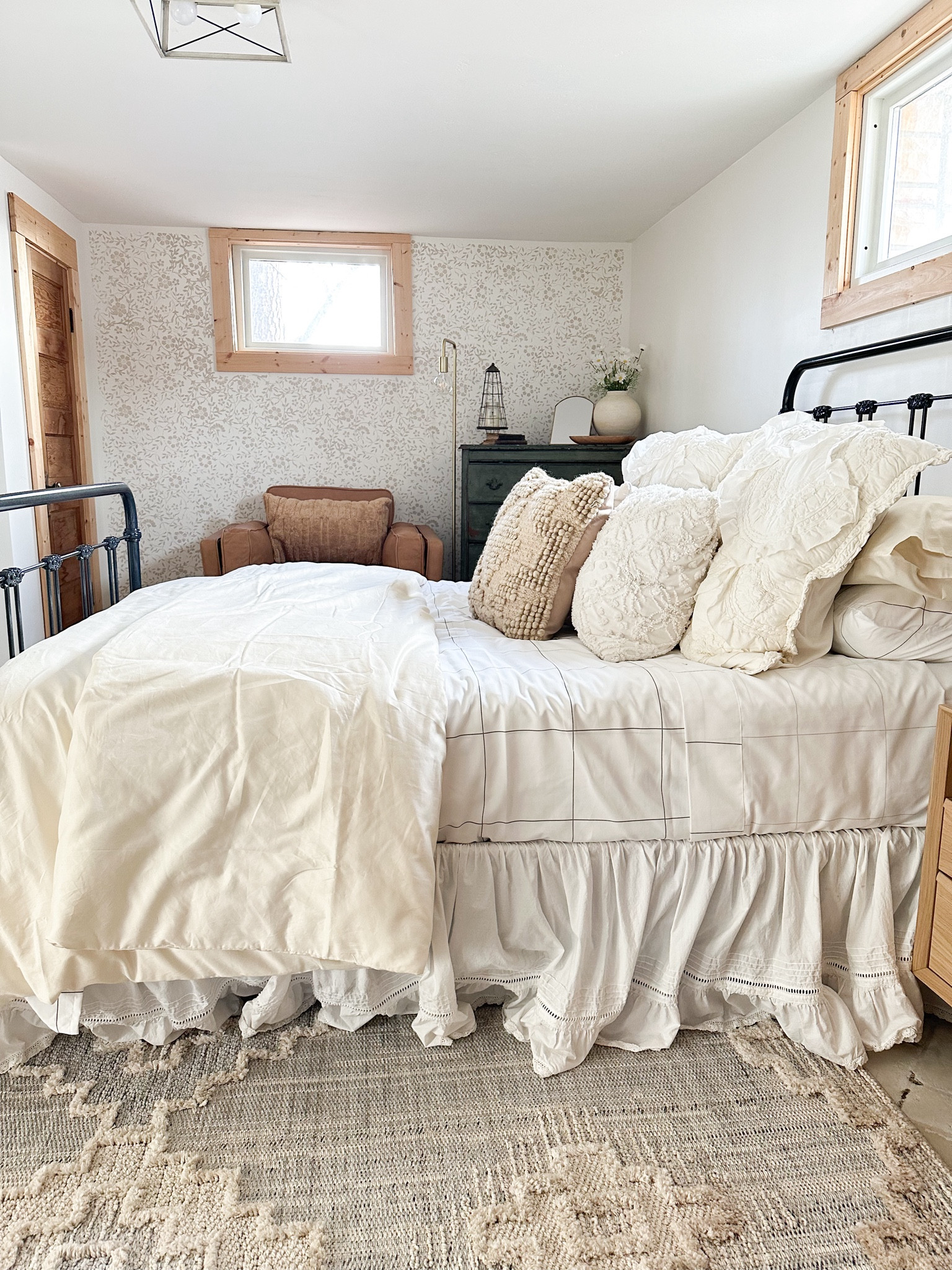 Guest bedroom refresh ✨

#LTKhome #LTKstyletip