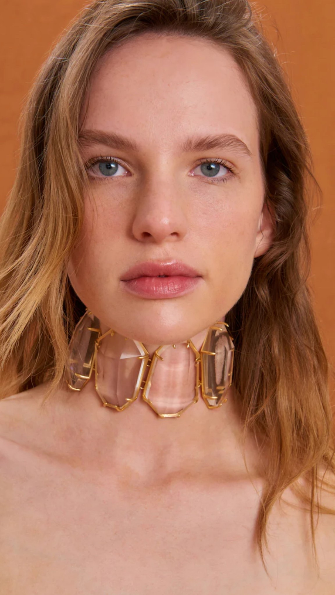 Elsa choker 

#LTKFestival #LTKGiftGuide #LTKU