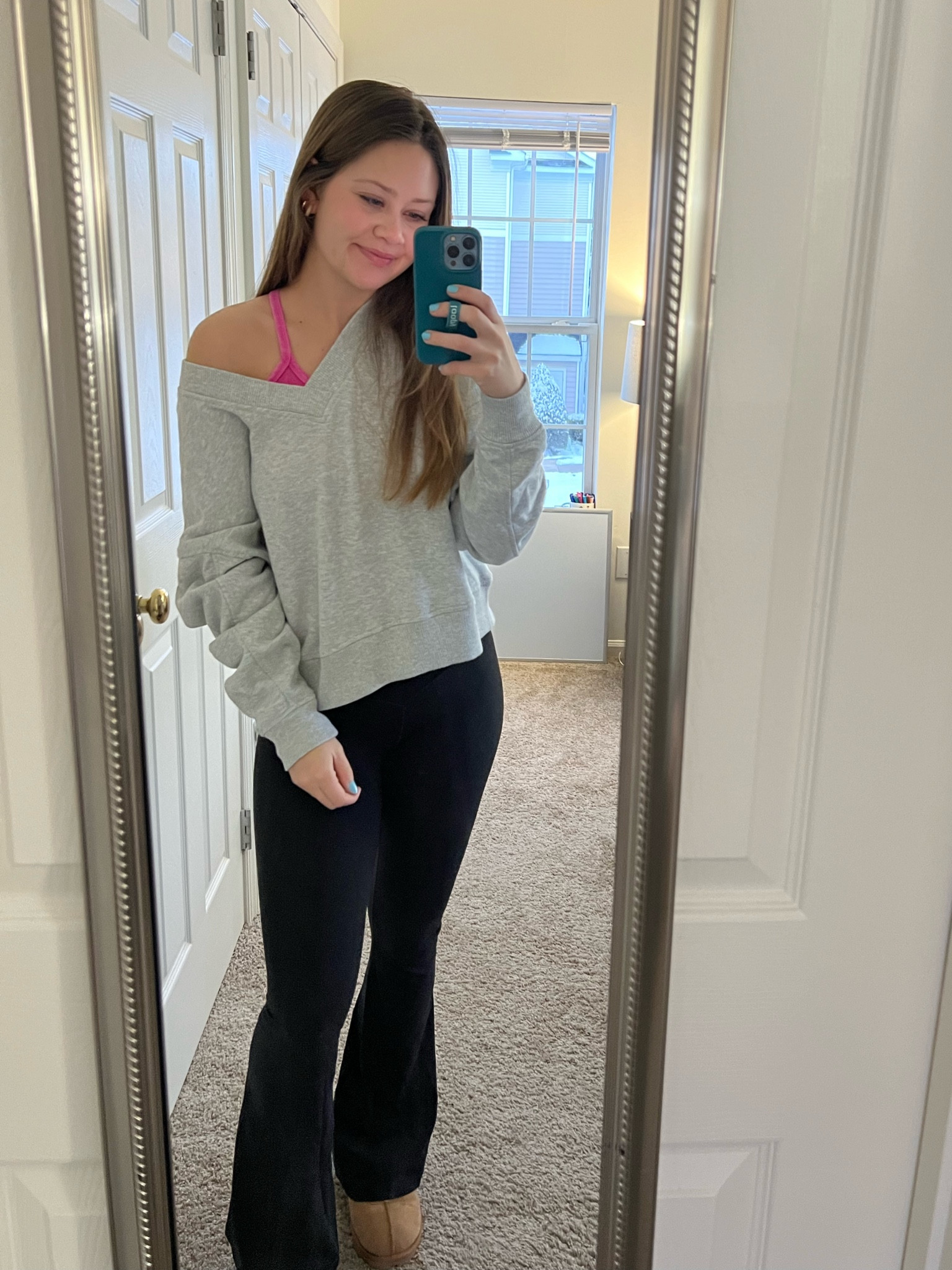 winter outfit, winter clothes, Aerie sweatshirt, aerie crossover leggings, ugg slippers, travel outfit, comfy outfit, lounge outfit 💗

#LTKstyletip #LTKfindsunder100 #LTKSeasonal