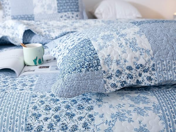 KASENTEX Twin Quilt Set Lightweight Bedspread Coverlet(Blue Floral Patchwork, 104x90) | Amazon (US)