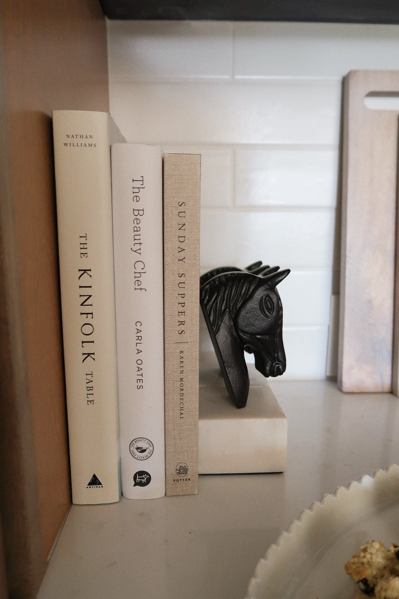 Bruno Horse Bookends - Set of 2 | THELIFESTYLEDCO