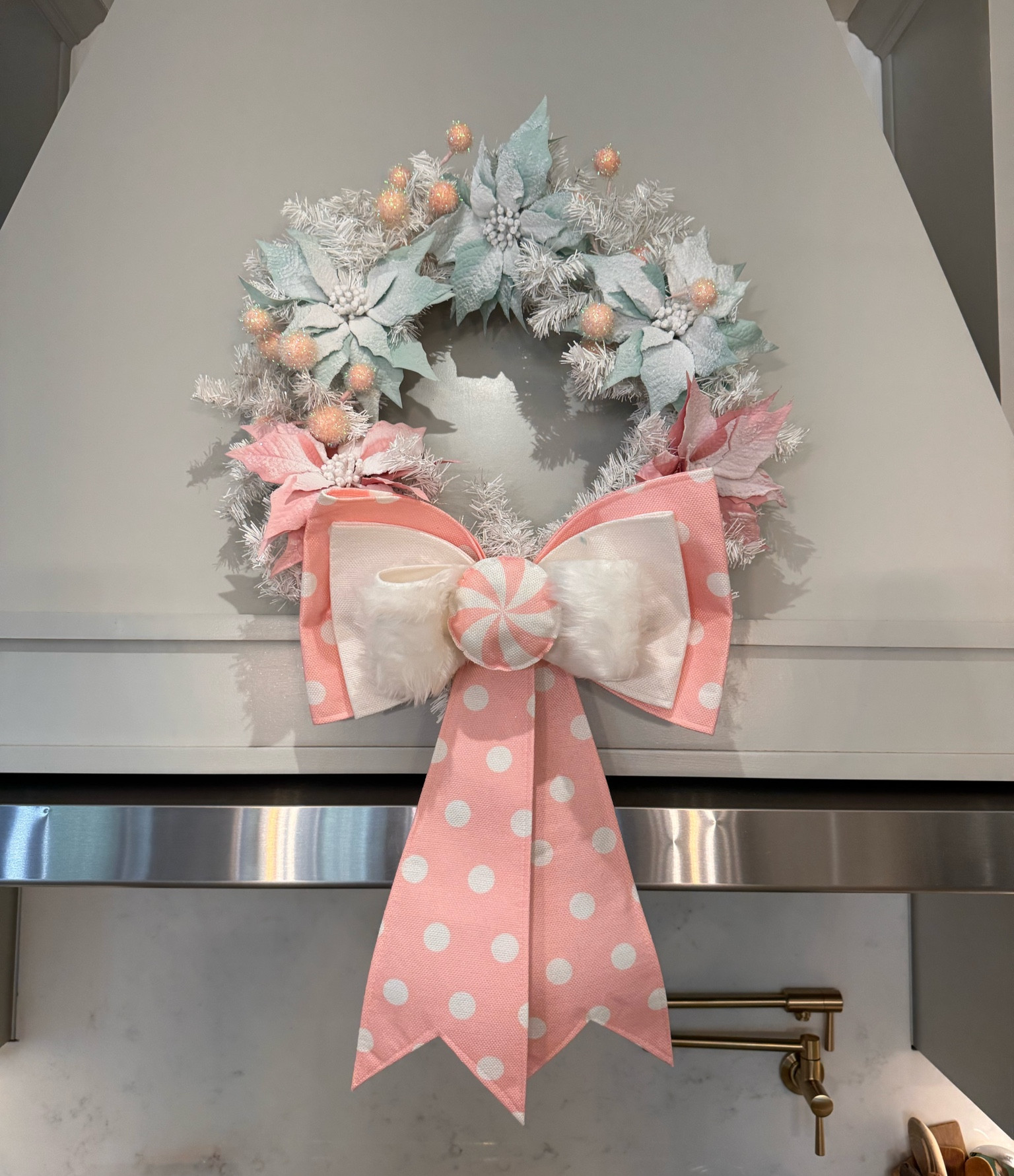 A quick and easy wreath to make! 

#LTKHome #LTKFamily #LTKHoliday