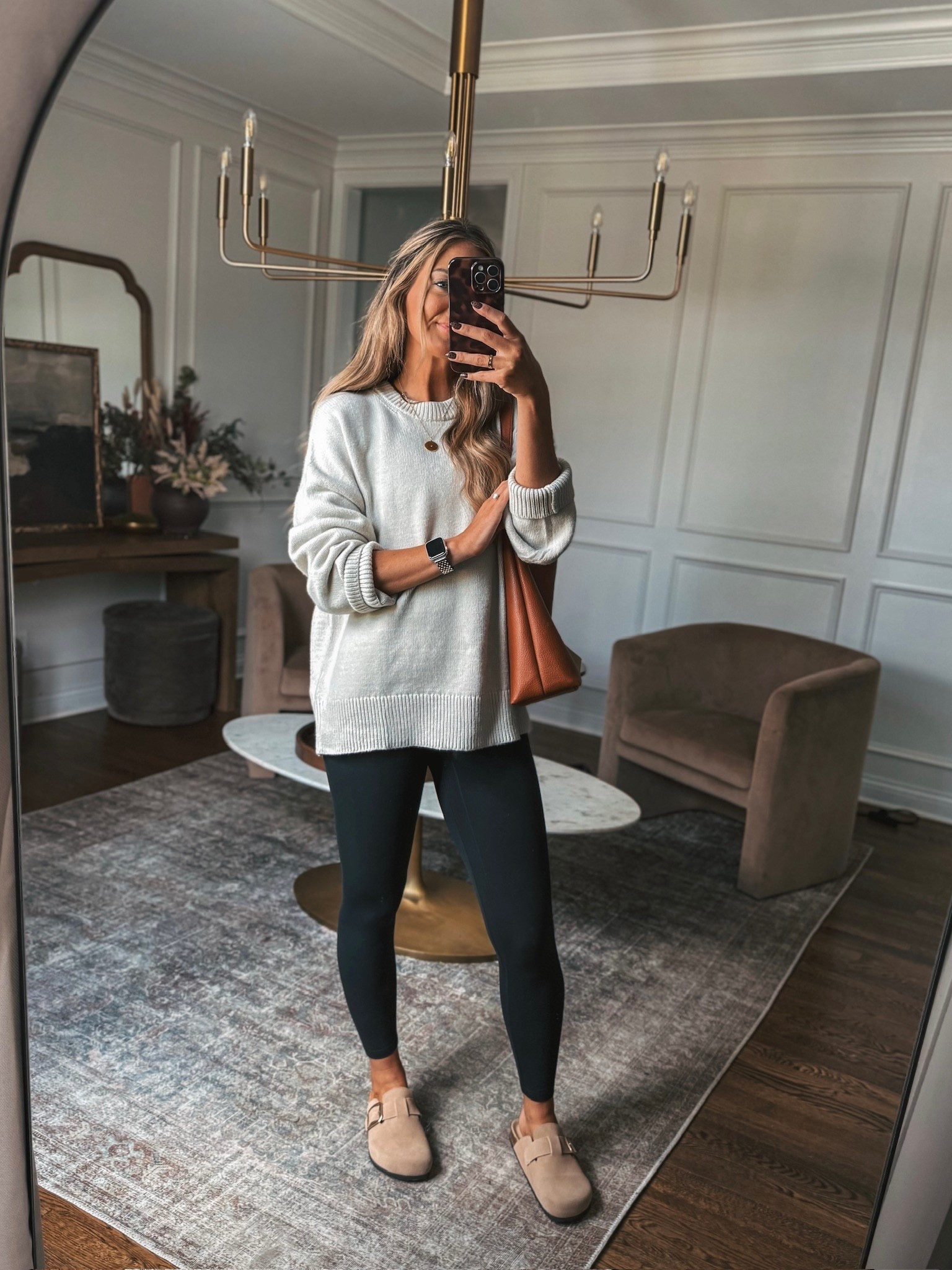 This oversized sweater looks so good with leggings but could also be dressed up with jeans and boots!

#LTKStyleTip #LTKFindsUnder50 #LTKFindsUnder100