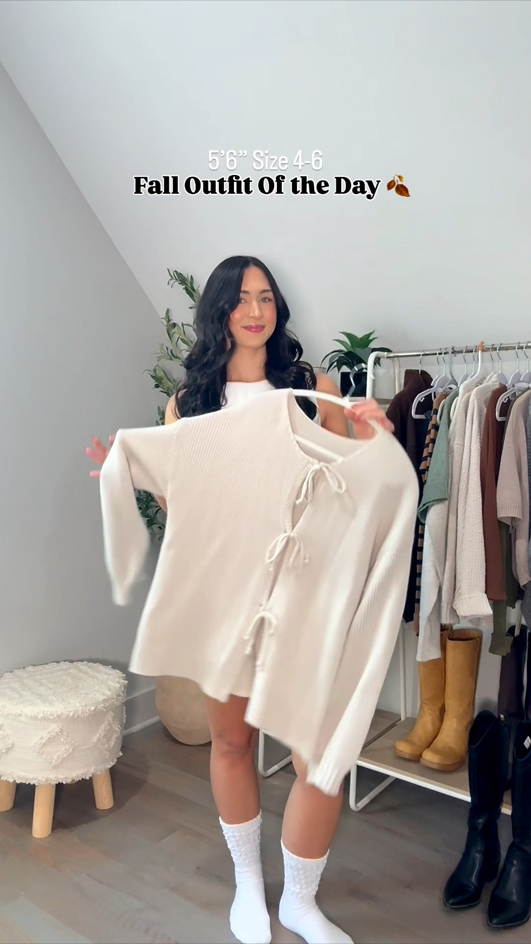 Fall Outfit 🍂 

5’6 size 4-6
Amazon sweater size medium 
Target shorts size small 
Amazon boots size 8.5 
Amazon purse 

#LTKFindsUnder50 #LTKStyleTip #LTKSeasonal
