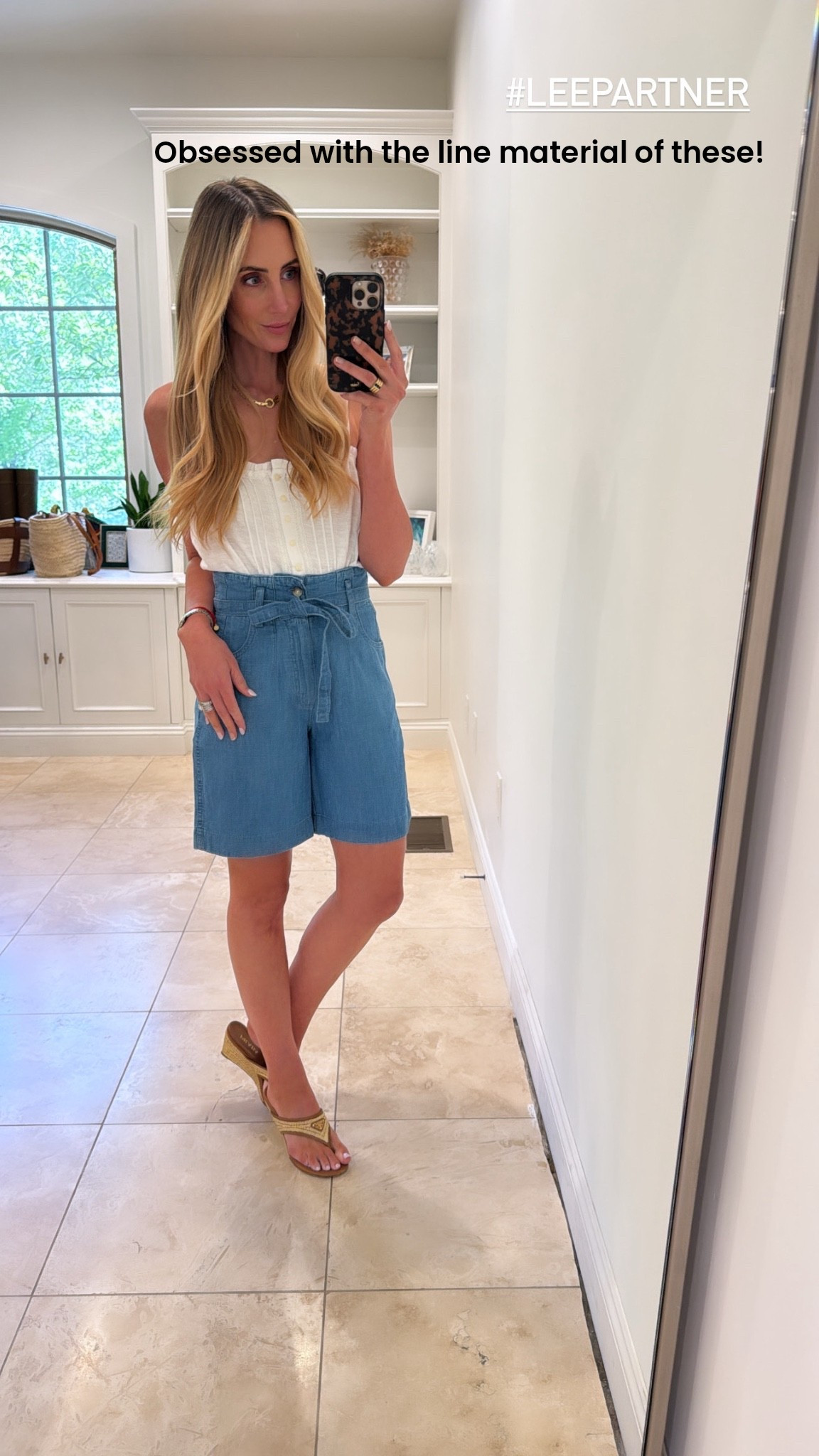 Hello, perfect summer shorts. These are comfortable, flattering, and the pair I'll be grabbing on repeat all season. @leejeans #LeePartner