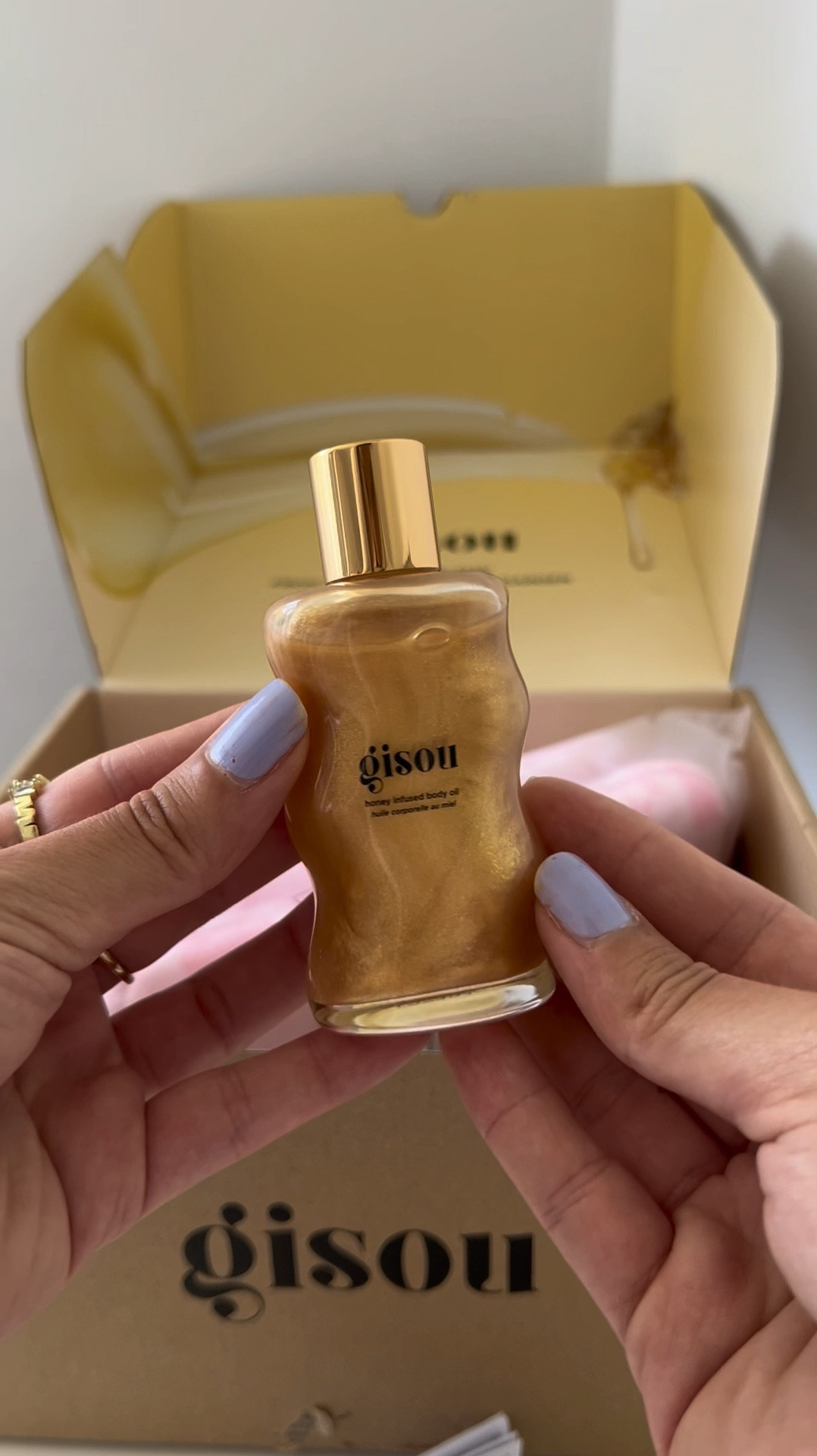 Gisou Haul | Girly Girl Essentials | girly things | pink aesthetic 

#LTKeurope #LTKgiftguide #LTKbeauty