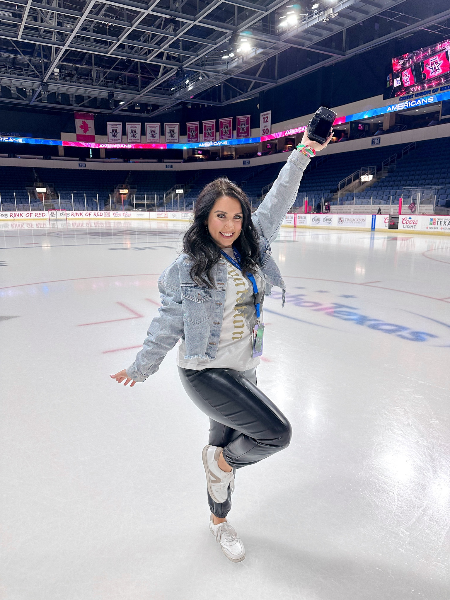 Game day outfitt

#LTKstyletip #LTKsalealert #LTKmidsize