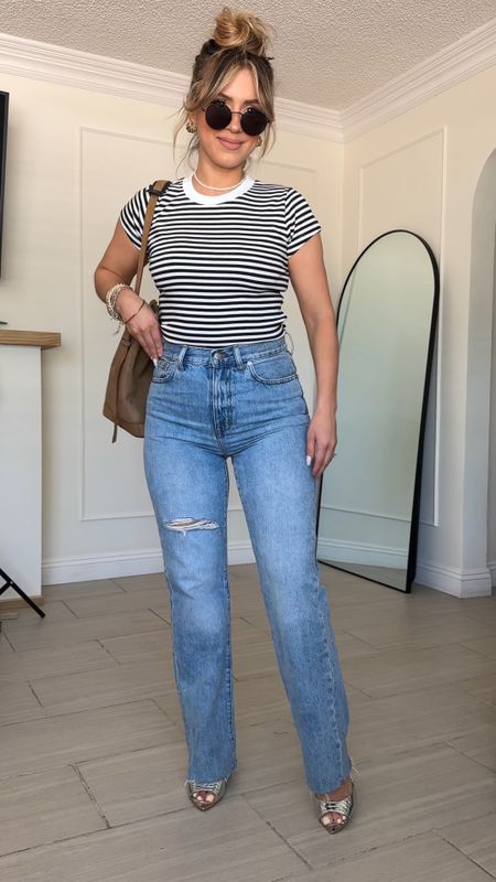 A classic semi-casual outfit 🤌🏼 Entire outfit is from @madewell 20% off SITEWIDE thru 5/13 🤌🏼🙌🏼

✔️ Size 27R in jeans | XS in tee 
✔️ I'm wearing the regular jeans non-curvy
✔️ if your curvier and want more stretch, opt for the curvy version which I linked for you (MORE STRETCH)!
✔️Lip liner in the color SOULFUL
✔️lip stain in GLOWING BEIGE #73

#LTKxMadewell #LTKSaleAlert #LTKU