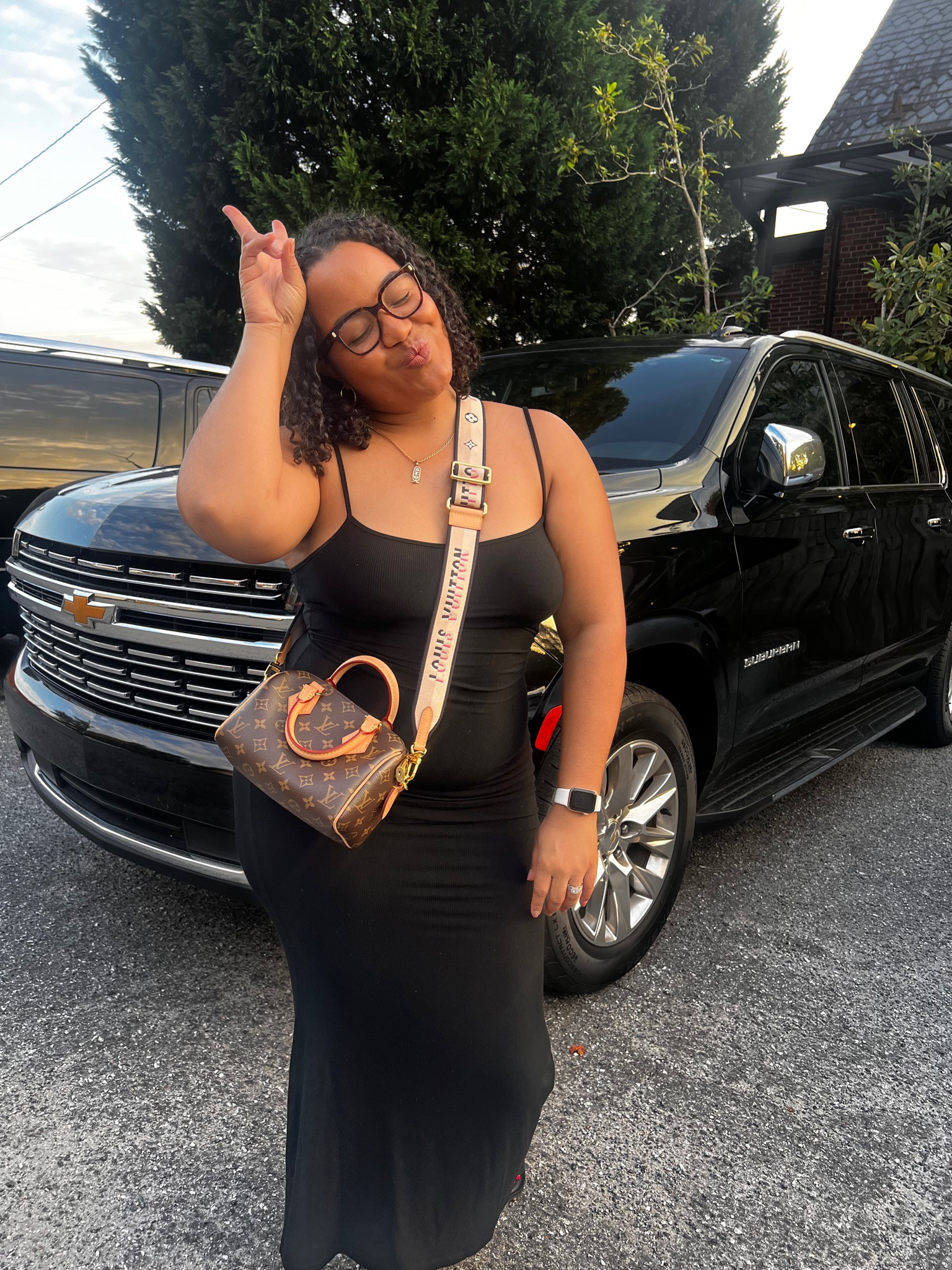 Everyday wear black midi dress. So comfortable and fits perfect! black midi dress, black lounge dress, midsize maxi dress 

#LTKmidsize #LTKGiftGuide #LTKplussize