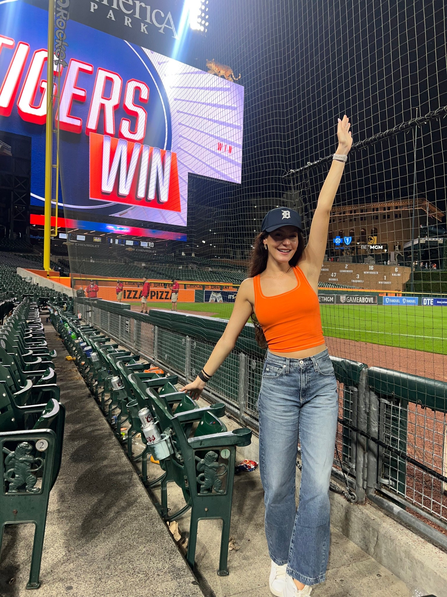 8/19 Detroit Tigers game
MLB ⚾️ 
Baseball game
Skims dupe 
Amazon find 

#LTKShoeCrush