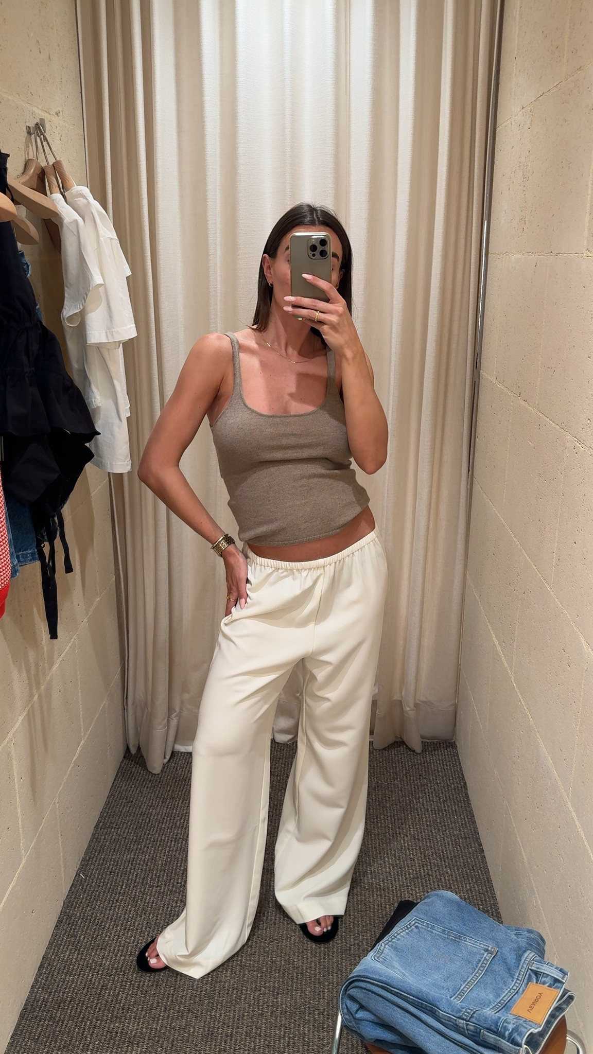 Elasticated pants for the win  

#LTKaustralia #LTKmaternity #LTKsummer