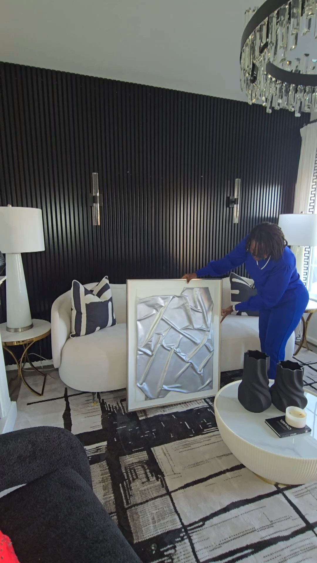 Neutral walls, neutral art, endless possibilities 

#LTKHome