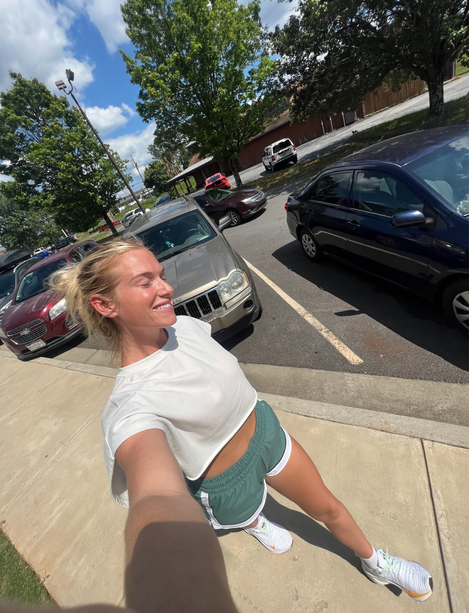 Today’s workout OOTD! Shorts are DSG , shoes are Nike, hair tie is Teleties 💗

#LTKStyleTip #LTKFitness