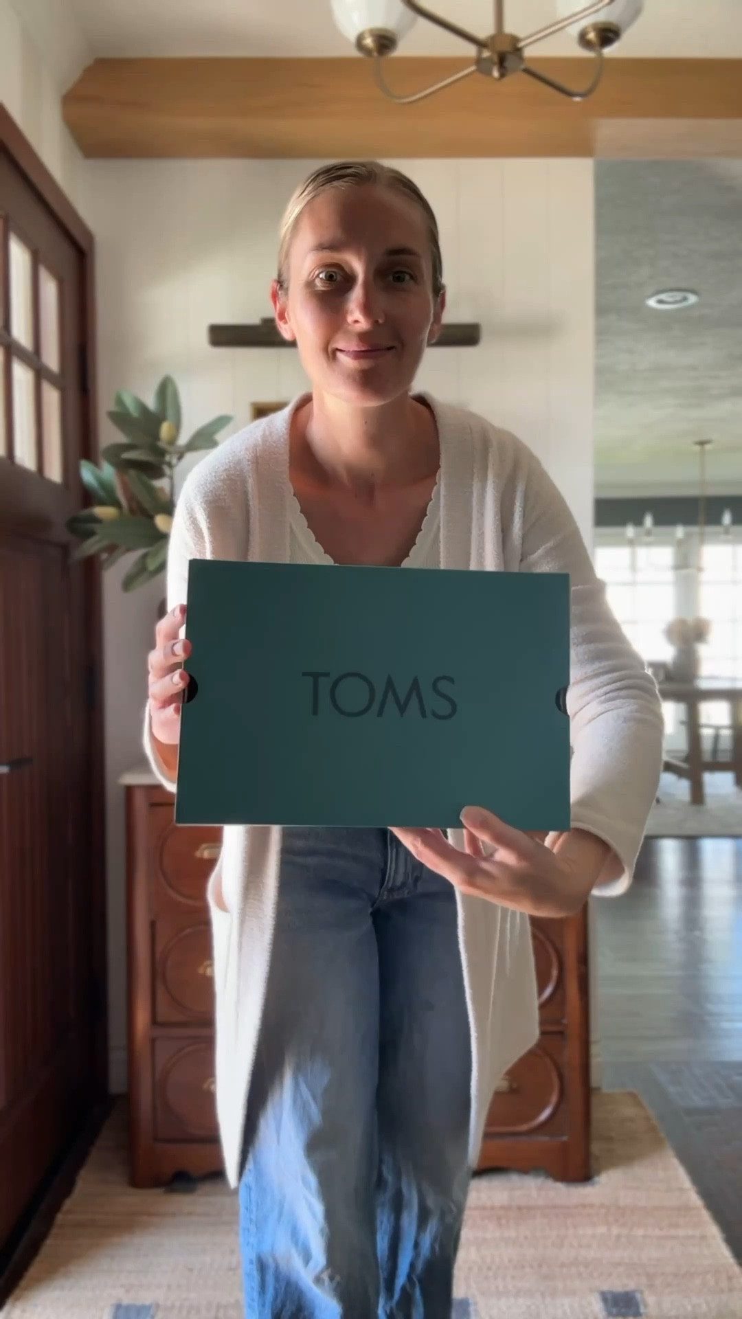 The cutest new shoes from Tom's

#LTKdayinmylife #LTKMothersDay #LTKSaleAlert