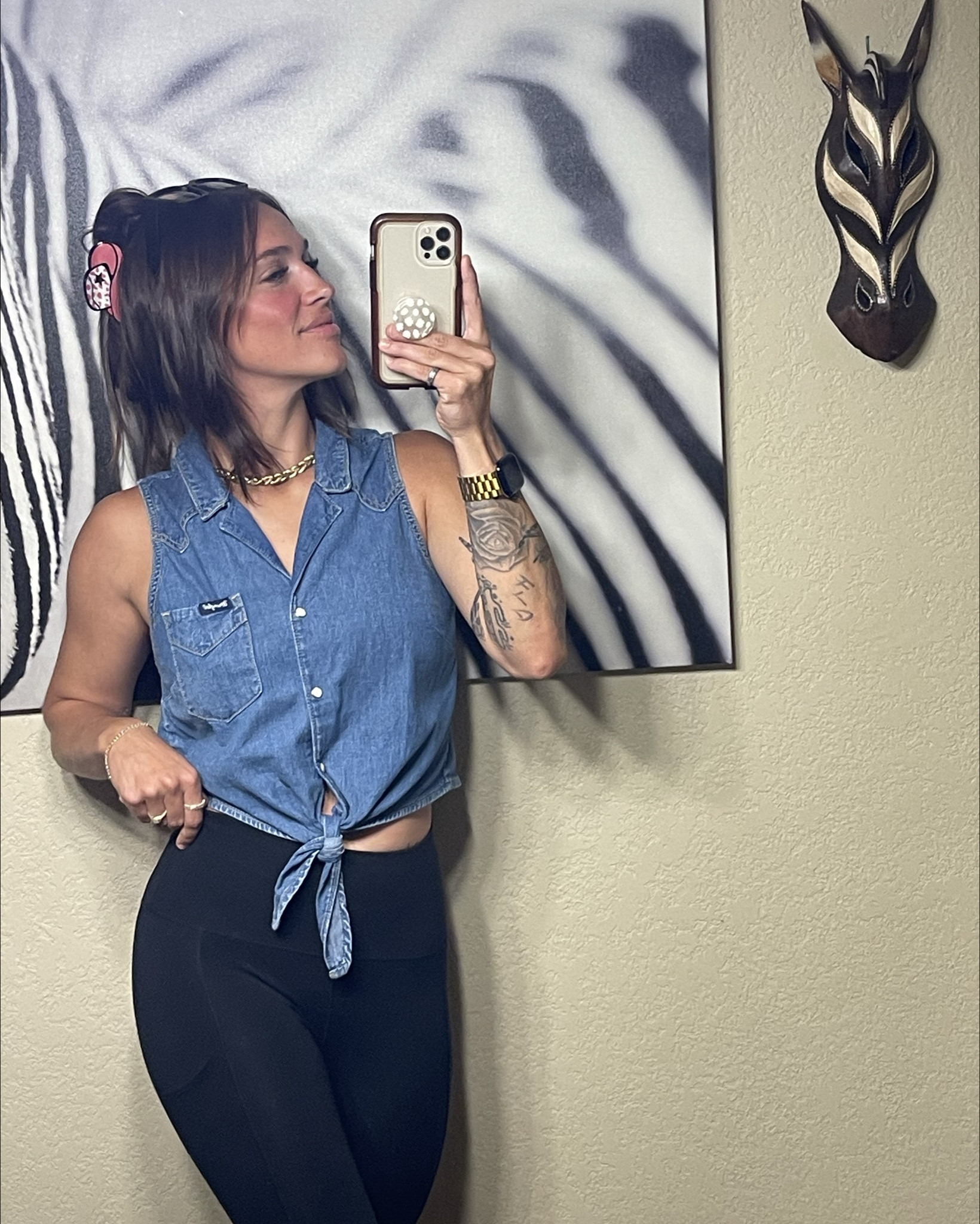 Denim & Gold 🫶🏼

#LTKStyleTip