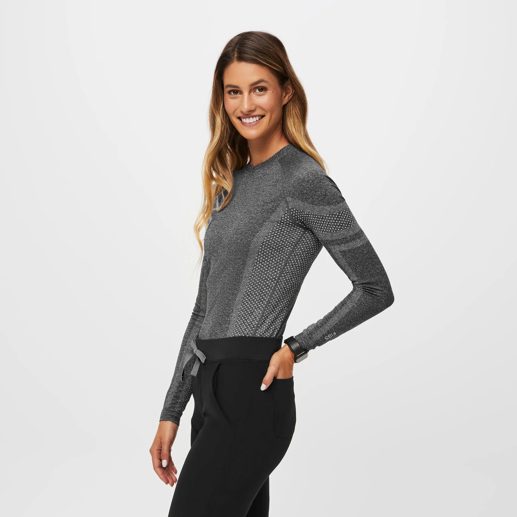 Women's Salta Seamless Longsleeve Underscrub - Graphite · FIGS | FIGS