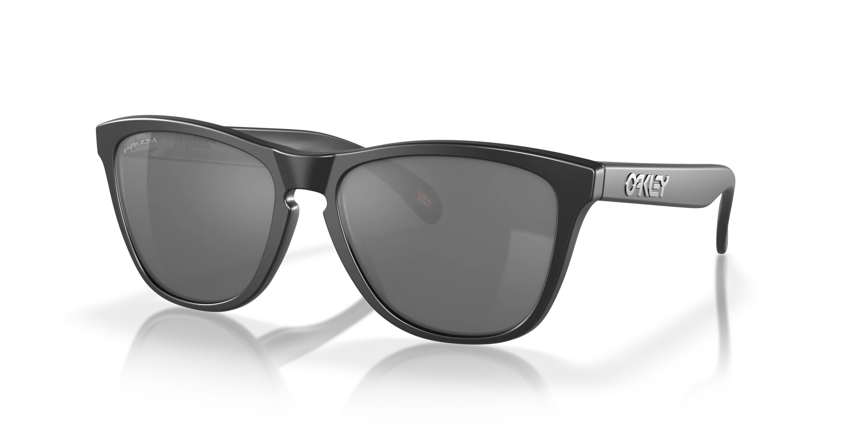 Oakley Frogskins™ Prizm Sapphire Polarized Lenses, Crystal Black Frame Sunglasses | Oakley® | Oakley EU