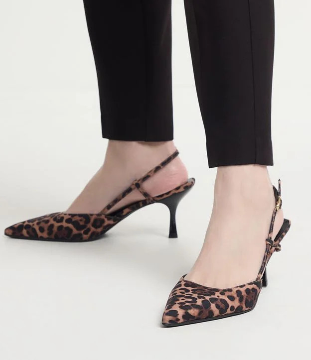 Sapato Scarpin Slingback com Estampa Animal Print Preto | Renner (BR)