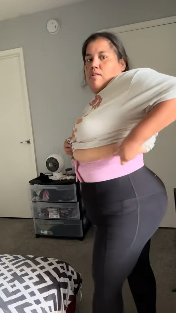 I just got my hands on the Shapellx NeoSweat Triple Compression Latex Waist Trainer, and I’m obsessed. 💫 This piece is EVERYTHING you want in a waist trainer (and more).

#LTKActive #LTKFindsUnder50 #LTKPlusSize