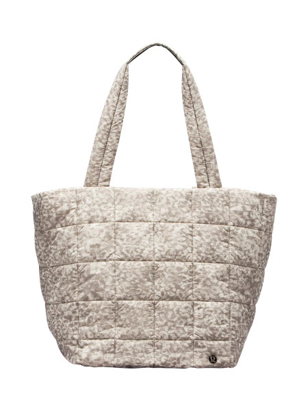 Quilted Grid Tote Bag 26L | Women's Bags,Purses,Wallets | lululemon | Lululemon (US)