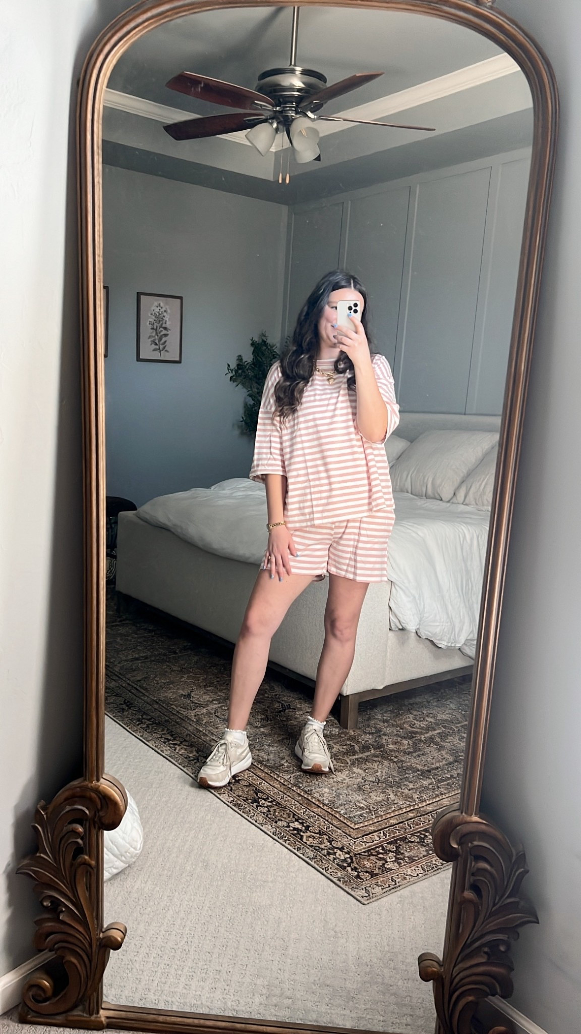 Comfy everyday mom outfit! Stripes are so in and I love a matching set so this was in my cart immediately. And it’s $19!?!?!? 

Wearing size M, TTS

Matching set / spring matching set / striped matching set / striped top / sahm outfit / working mom / wfh mom / lounge set / casual outfit / comfy outfit / comfy mom outfit / 

#LTKmomlife #LTKootd