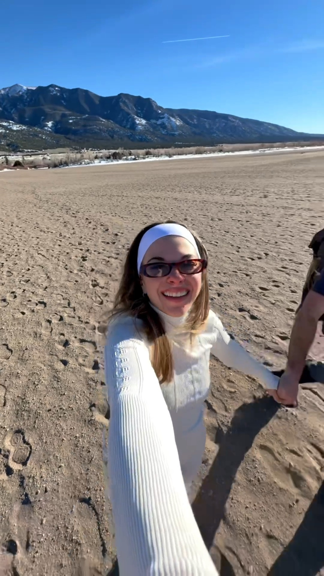Birthday weekend trip to hike the dunes wearing white base layer and outwear favorites!!

Electric picks code: emerson20

I sized down in white base layer
Wearing my usual small/2 in everything else

Fitness
Activewear
Thermal
Workout
Hiking
Pull over
Outerwear
Hiking
Winter vacation
Winter Travel

#LTKdayinmylife #LTKfitnessgoals #LTKSeasonal