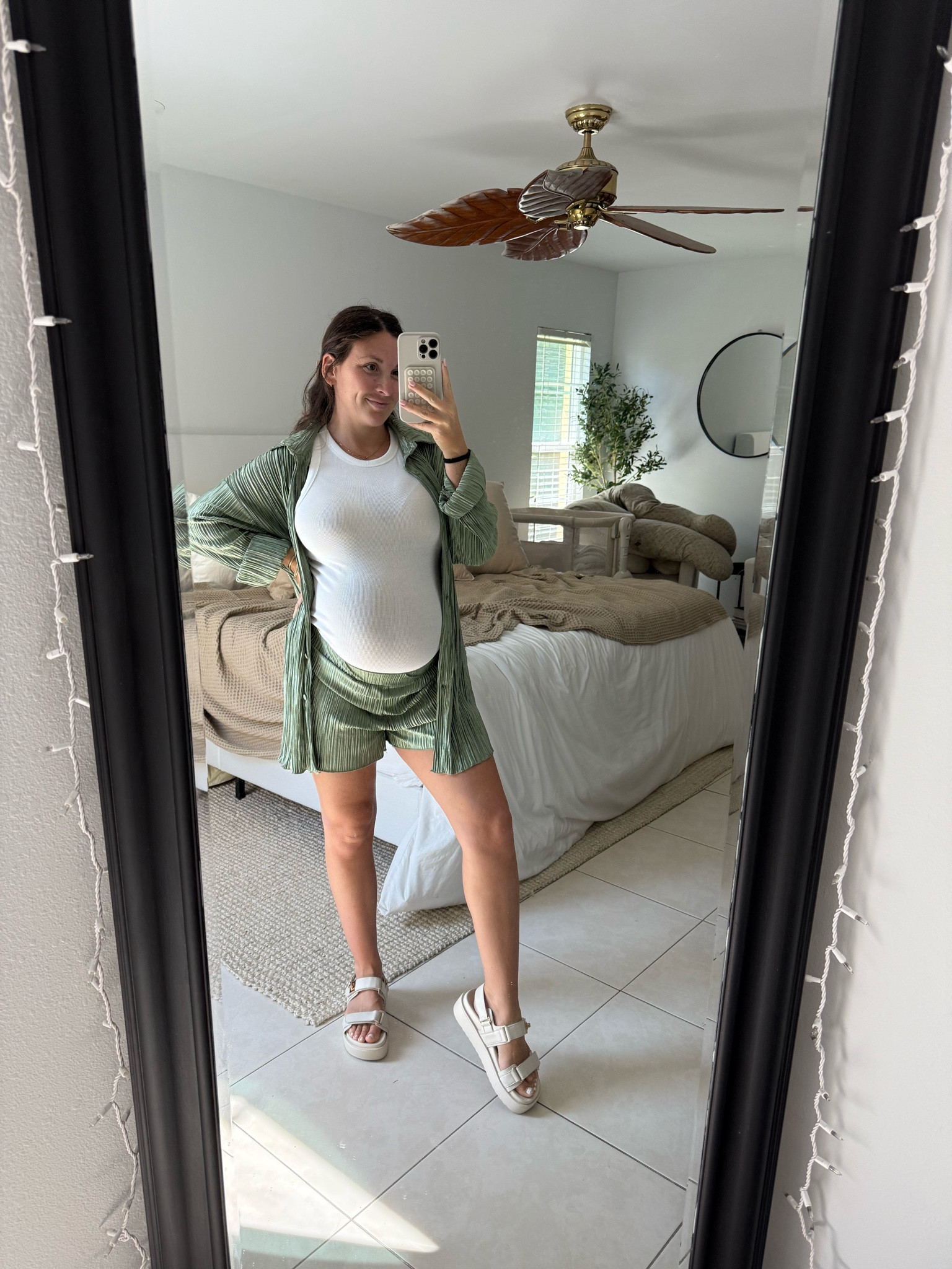 31 weeks pregnant & wearing a size small, medium fits well too. i’m 5’1

#LTKTravel #LTKFindsUnder50 #LTKBump