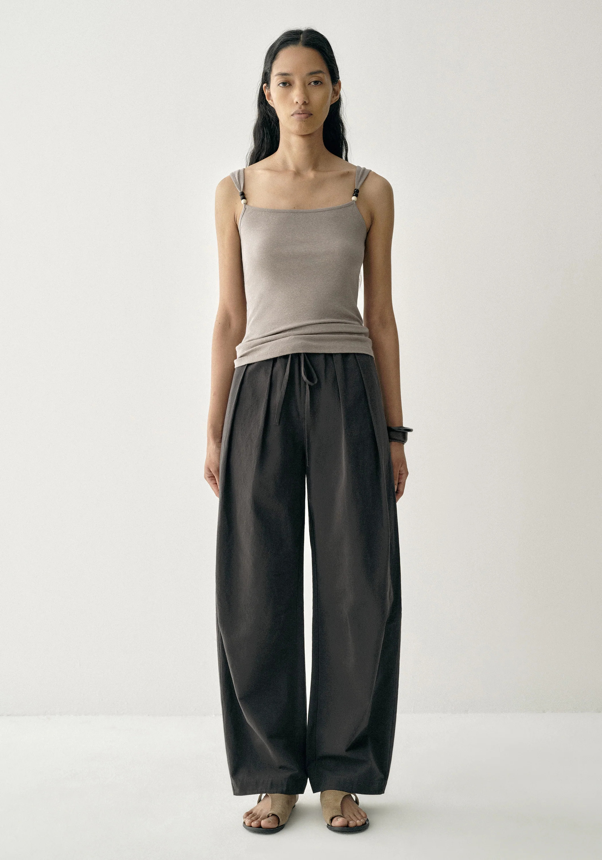 Elastic-waist Cropped Pants | INSIS