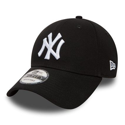 New York Yankees Essential Black 9FORTY Adjustable Cap A256_282 | New Era Cap