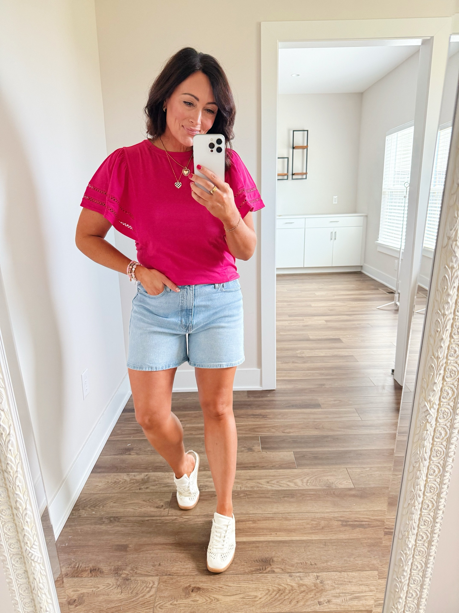 WALMART FINDS
• medium top 
• size 8 shorts - I sized up 


#LTKgrwm #LTKootd #LTKMidsize