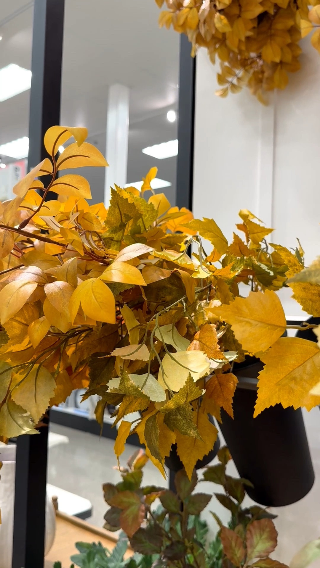 Time to bring on fall! 😍 Loving the fall stems, arrangements, and wreaths. 🍂

#fallstems #fallleaves #fallwreath #fallflowerarrangements #target #falltablescape #fallhomedecor #autumndecor

#LTKHome #LTKSeasonal