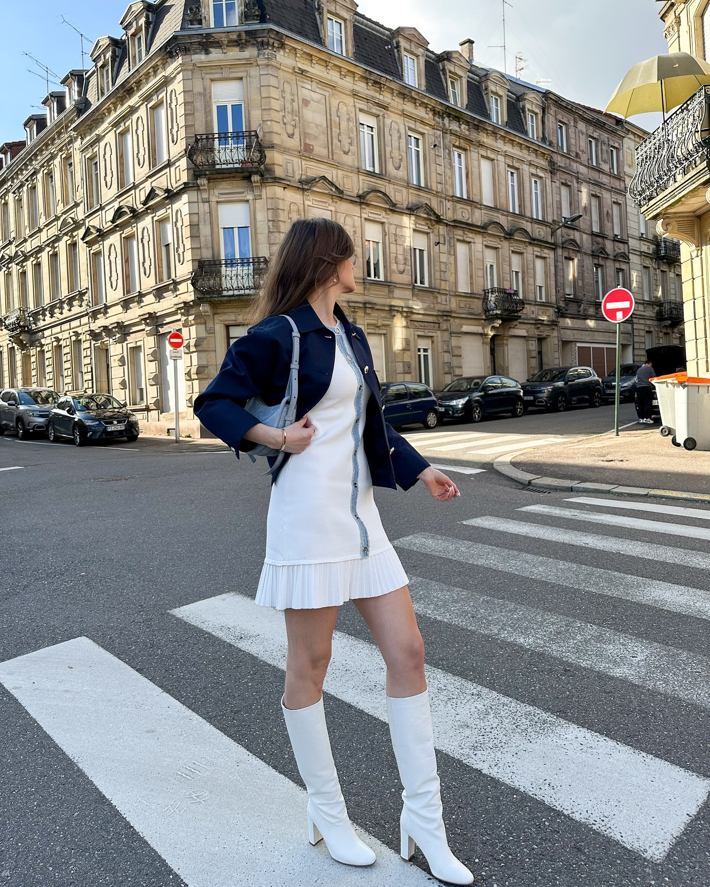 1 look 2 way : boots or slingbacks ? 🩵🤍
1 look de printemps décliné en 2 versions, laquelle est votre préférée ? 🤍🩵
•
•
•
•
#springoutfitinspo #springoutfitideas #parisiennestyle #parisiennechic #effortlesschic #spring2025 #frenchgirlstyle #sandroparis



#LTKspring #LTKfrance #LTKeurope