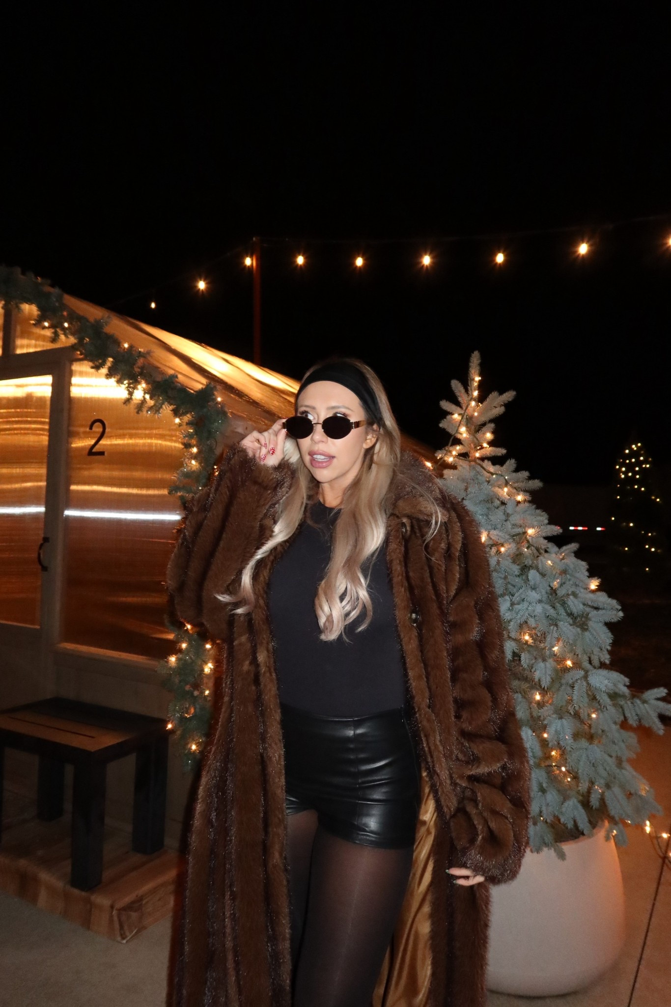 Faux fur coat, fur coat, mob wife, mob wife aesthetic, mafia wife aesthetic 

#LTKootd