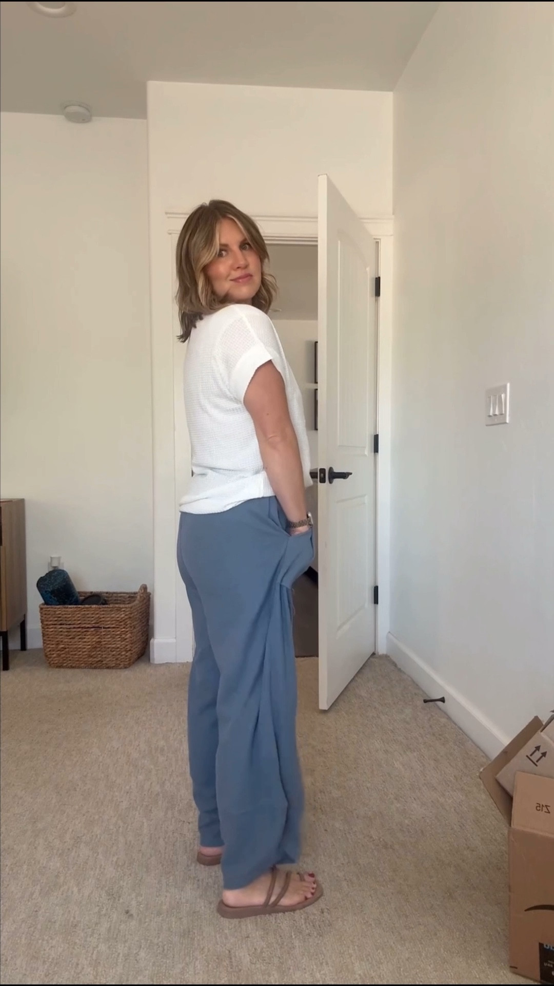 This fall outfit is the perfect mix of comfy and elevated 🍂 These wide leg pants are so flattering and versatile for everyday wear, work outfits, or a casual chic look. I sized up for a relaxed fit (no waistband digging—so worth it!) and they pair perfectly with this textured short sleeve top. The material feels high-end but the price is so good, I definitely need more colors!

#LTKPetite