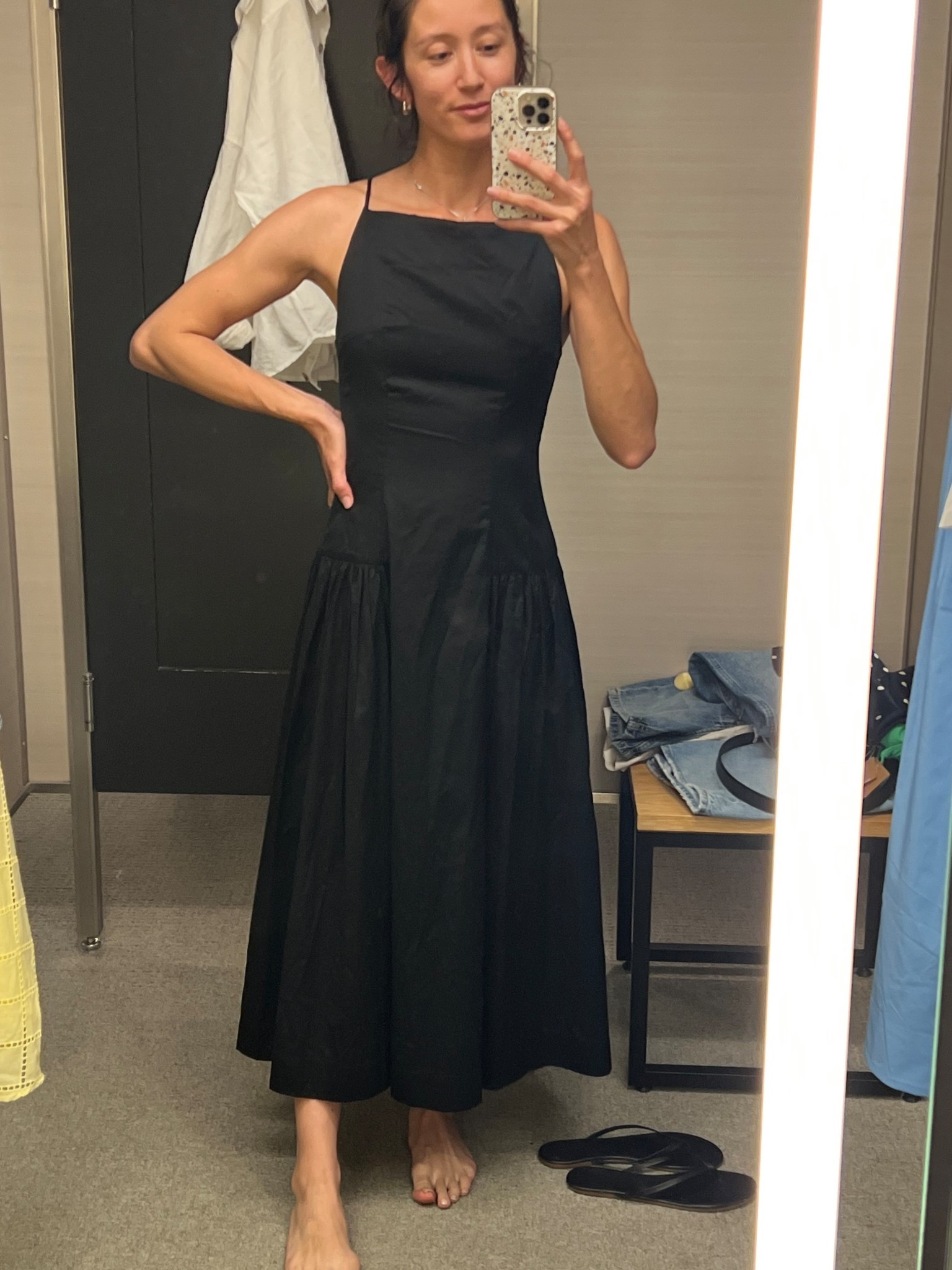 The PERFECT black midi dress 🖤 

LBD | cotton poplin | classic

#LTKSummerEdit #LTKFindsUnder100 #LTKStyleTip