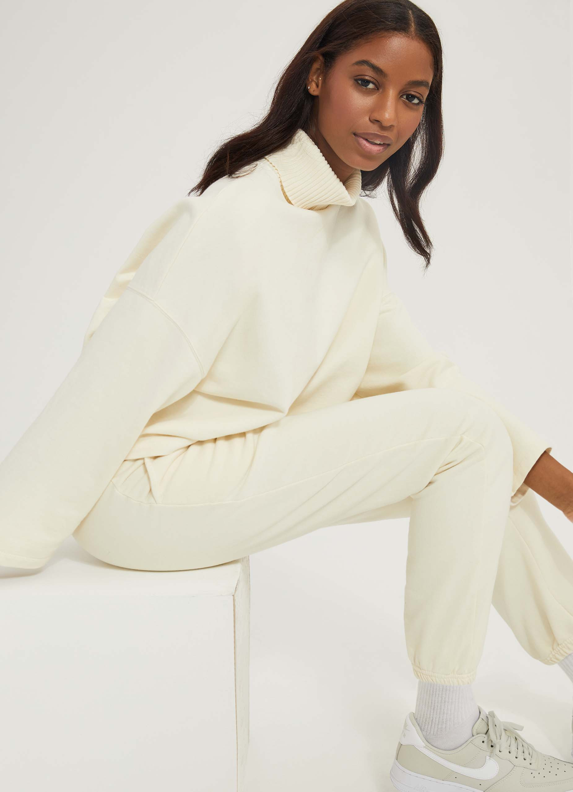 Turtleneck Sweatshirt Ivory | Something Navy | Something Navy