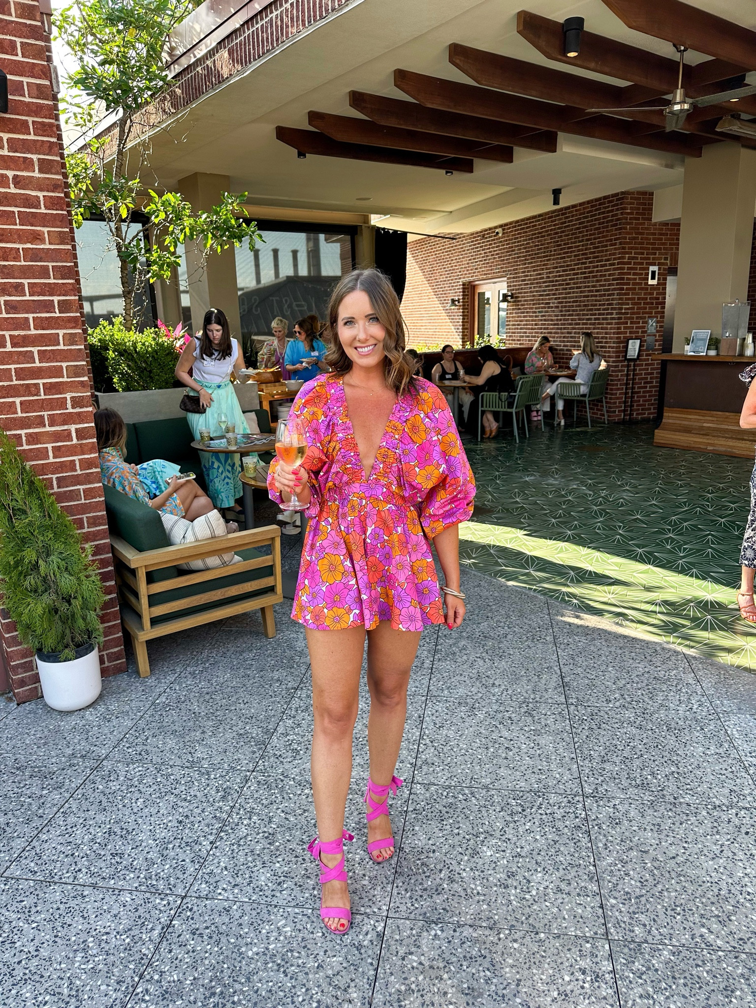 Floral romper for summer! The perfect Girl’s Night outfit!

Romper, summer outfit, floral outfit, pink shoes

#LTKShoeCrush #LTKSeasonal #LTKStyleTip