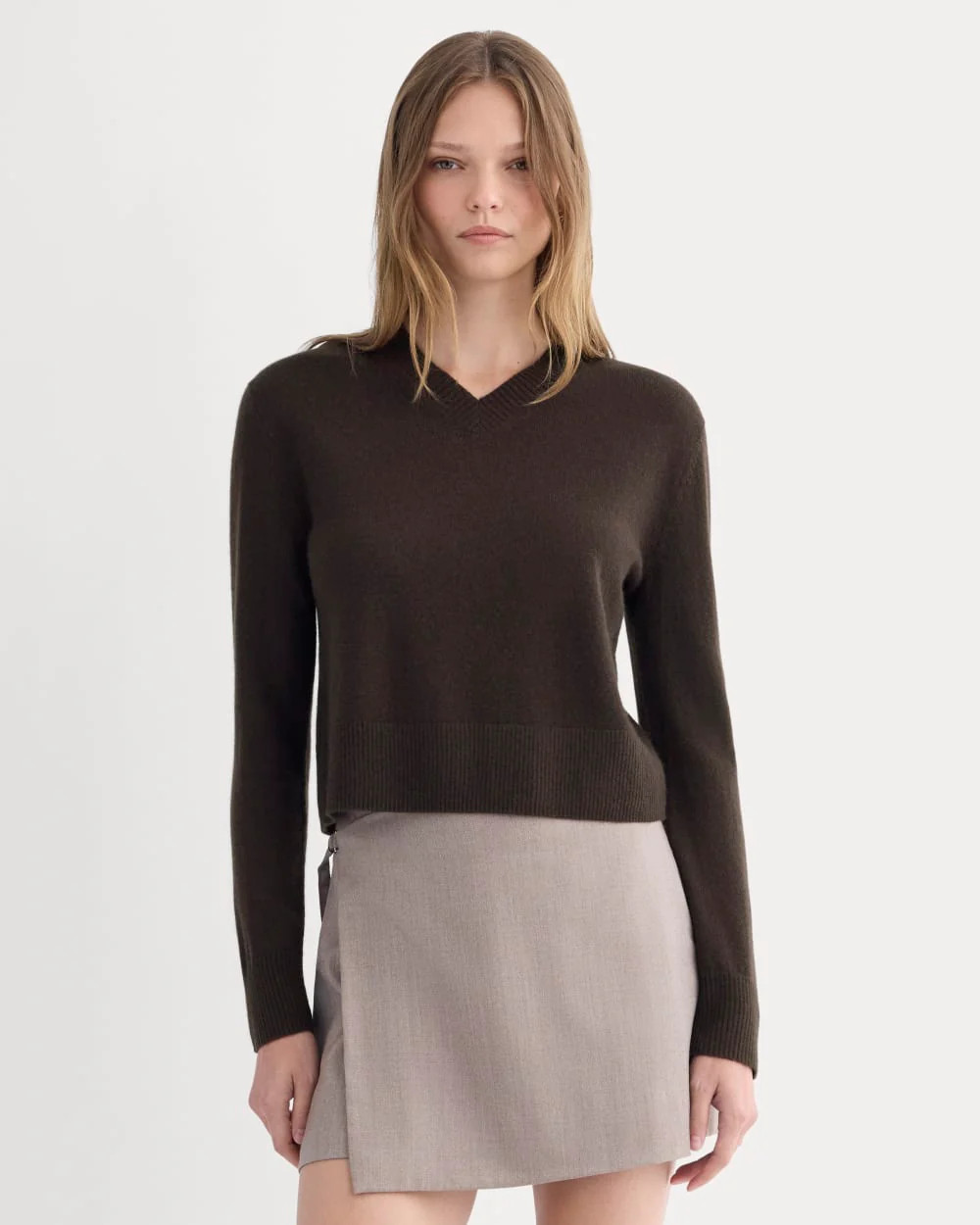 Cashmere Cropped High-V Sweater | Dark Chocolate | Everlane