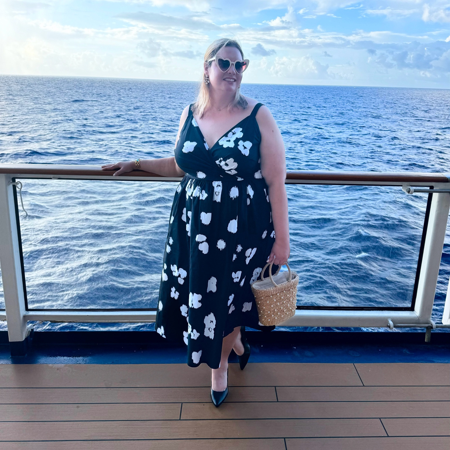 Obsessed with this elegant summer dress. This is perfect for dressing up or dressing down. Use code INFS-AMBMANDY to save 10% 

#LTKPlusSize #LTKSeasonal #LTKStyleTip