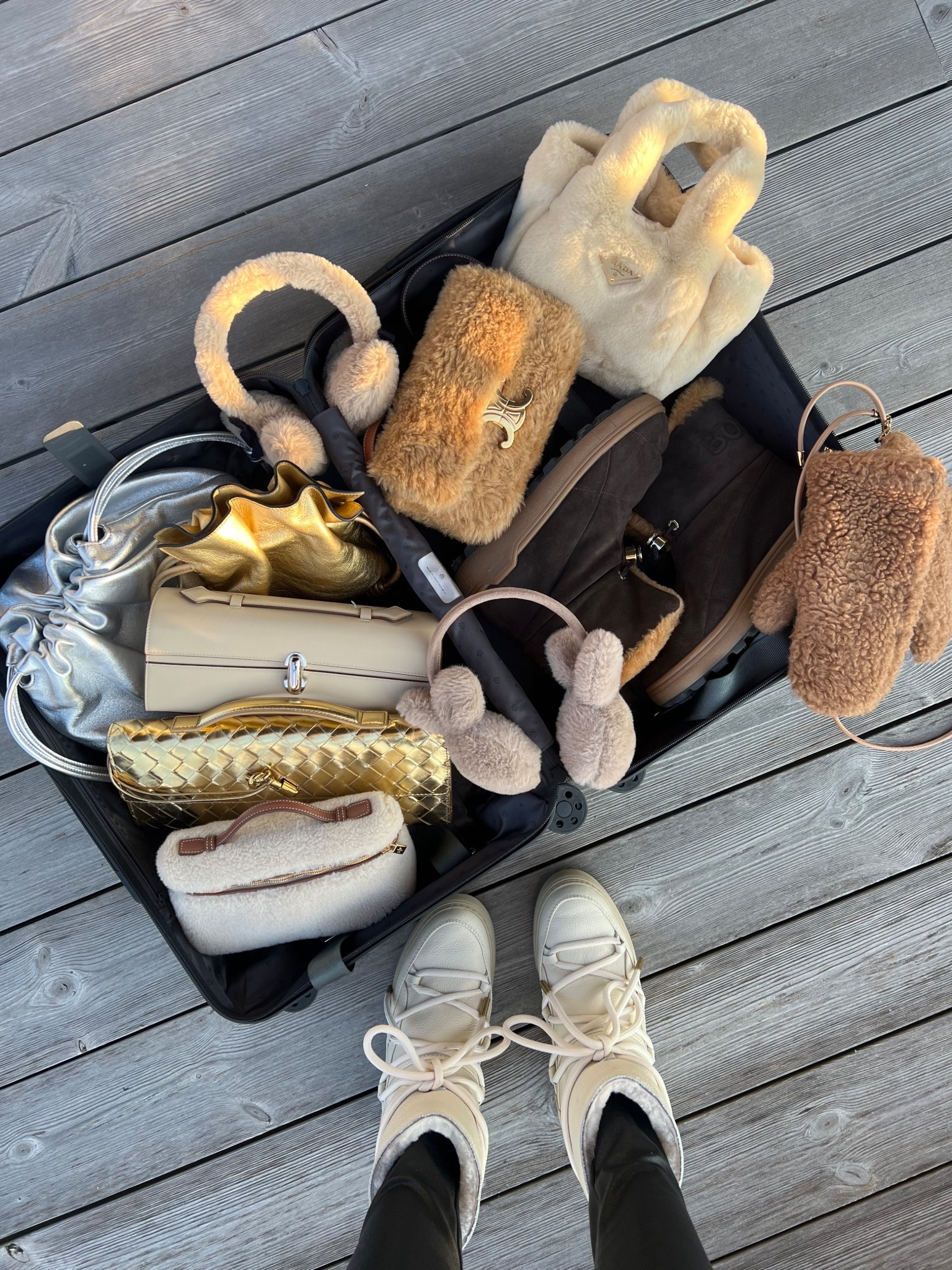 Shearling bag winter edit 
