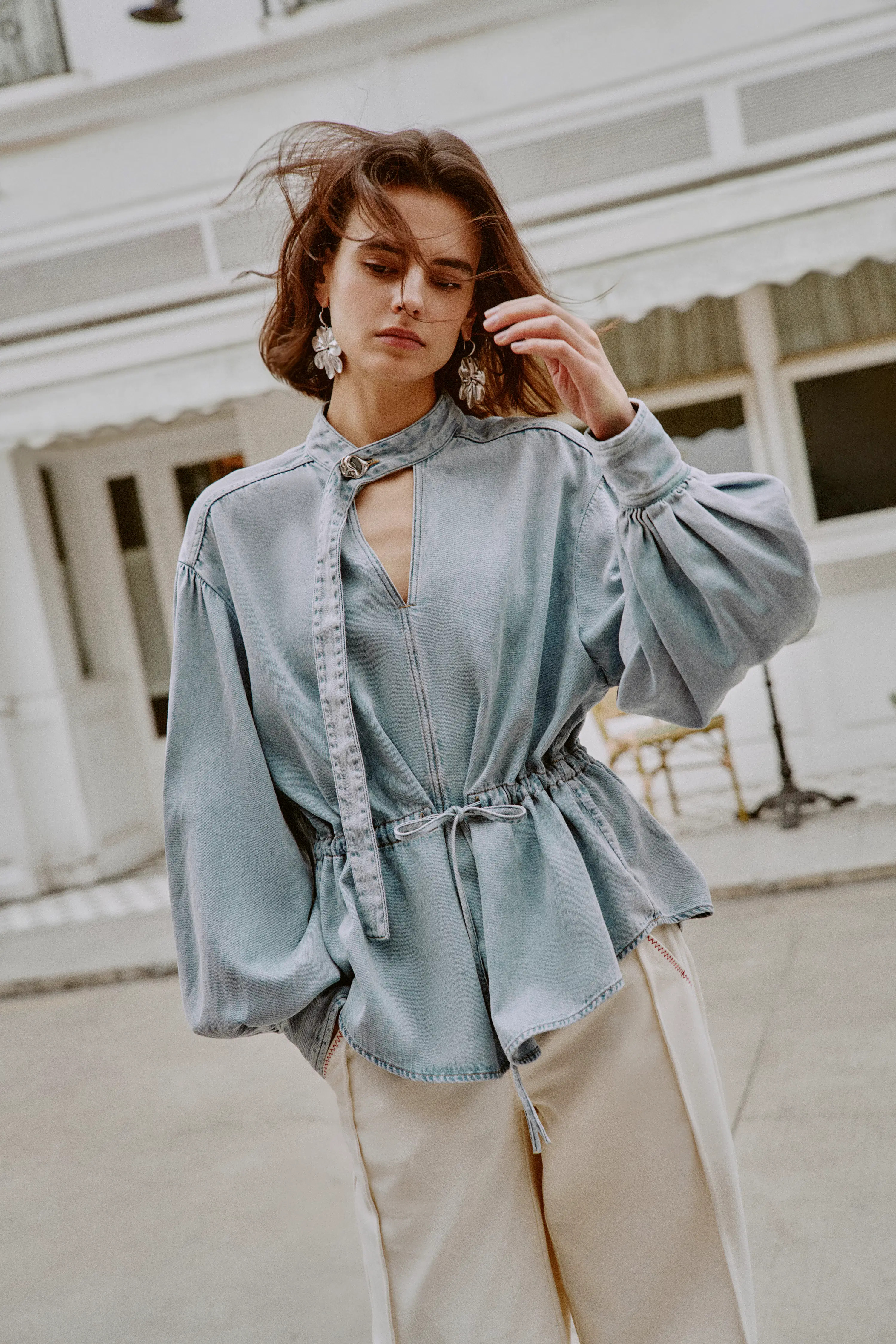 Aurore Button Collar Drawstring Lantern Sleeve Blouse in Cotton-Linen | Fabrique