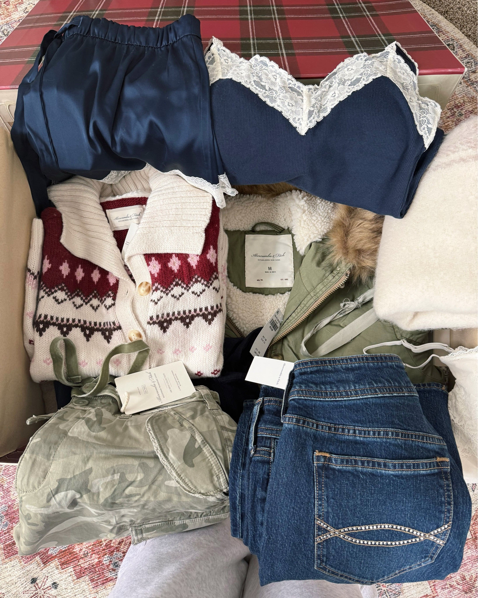 Abercrombie New Arrivals favorites! Here’s what they sent me 🥹🥹💌☃️

#LTKGiftGuide #LTKHoliday