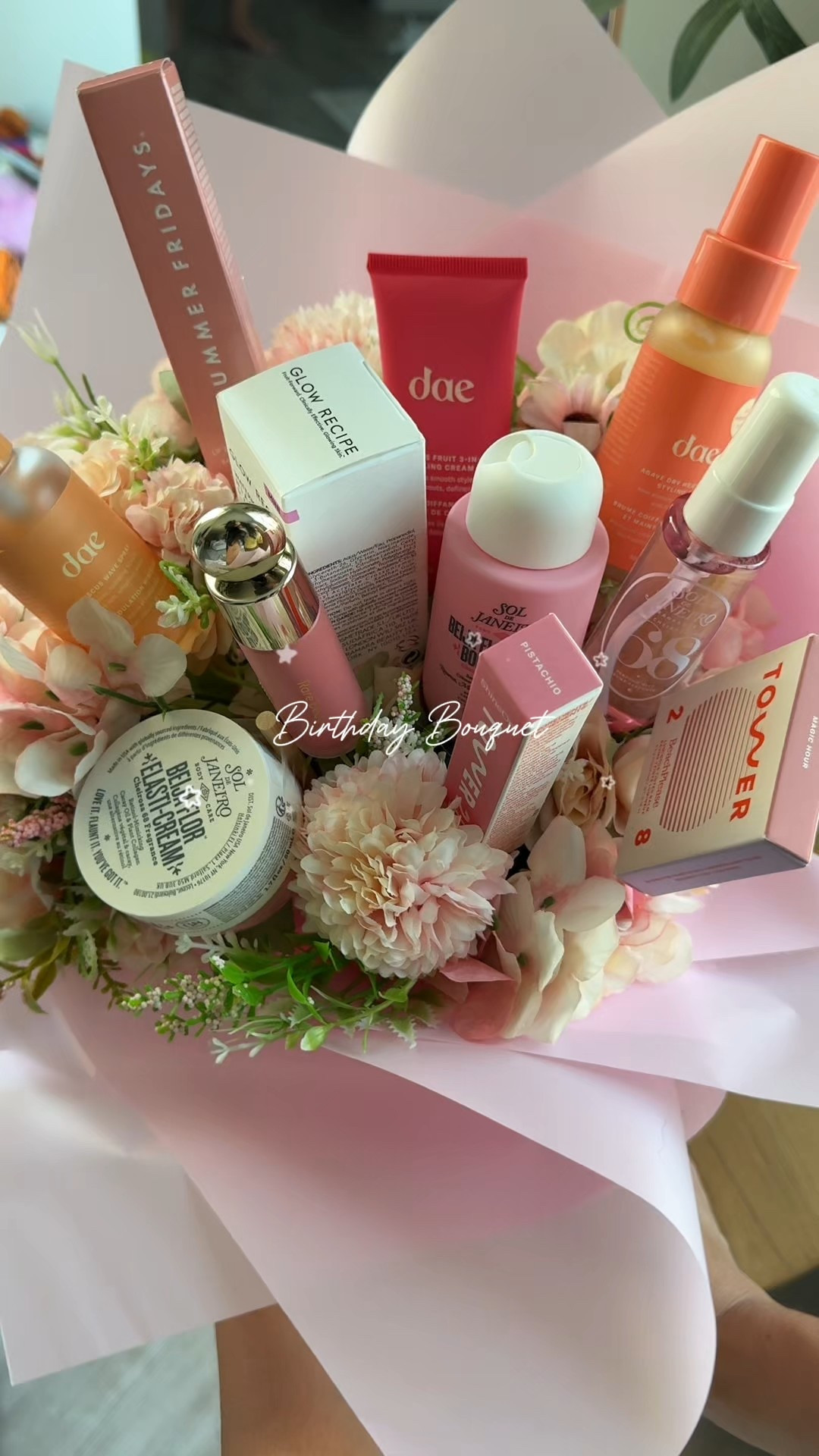 Flower Bouquet for my little sisters birthday  💐 🌸🌷🌼 

Makeup, Skincare, Gift Ideas, Gift Guide, Gift for her, Mother’s Day Gift Ideas

#LTKBeauty #LTKGiftGuide #LTKFindsUnder100