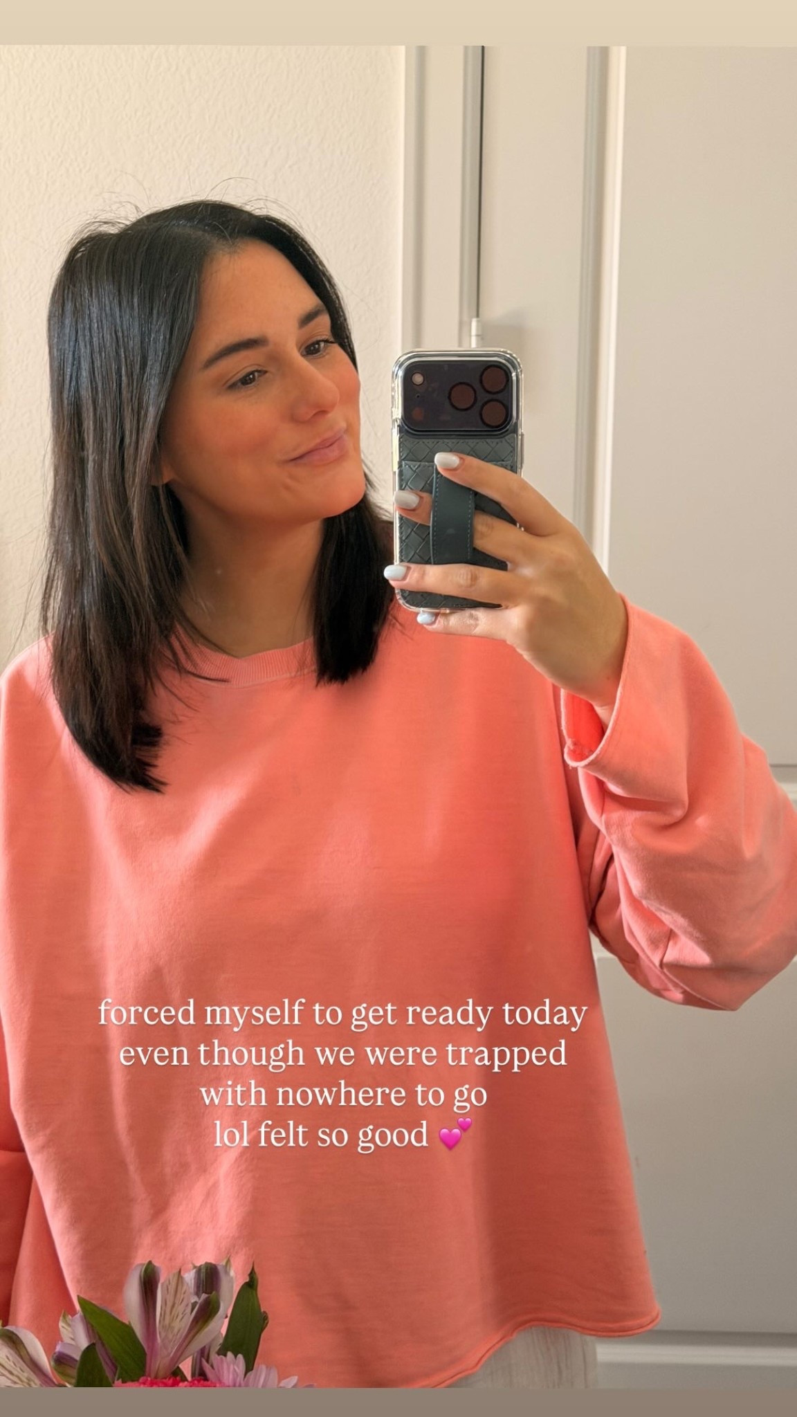 forced myself to get ready today even though we were trapped with nowhere to go lol felt so good 💕

linking similar sweatshirts below that are on sale :) 

winter outfits, cozy outfits, amazing outfits, Morgan Hancock 

#LTKSeasonal #LTKValentine #LTKdayinmylife