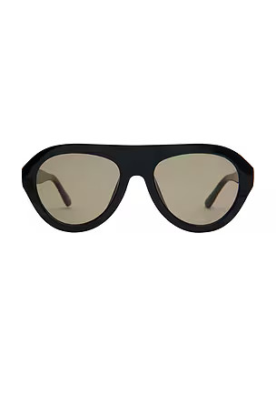  | Revolve Clothing (Global)