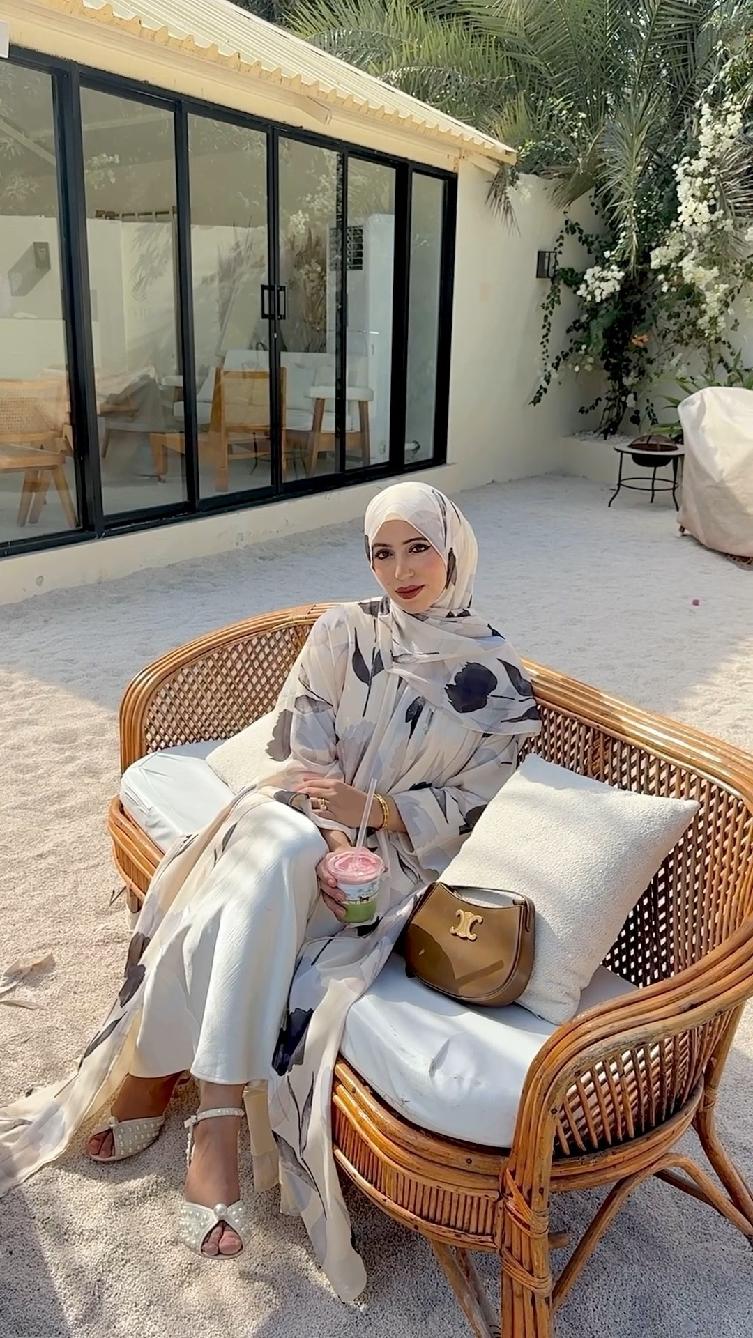 Abaya modest style 🇦🇪